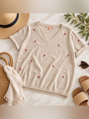 Lisa Todd Beige V-Neck with Coral Embroidery Large